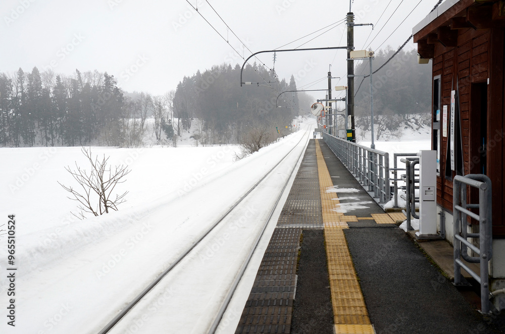 Fototapeta premium 冬の駅