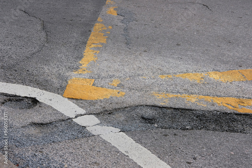 yellow line on asphalt
