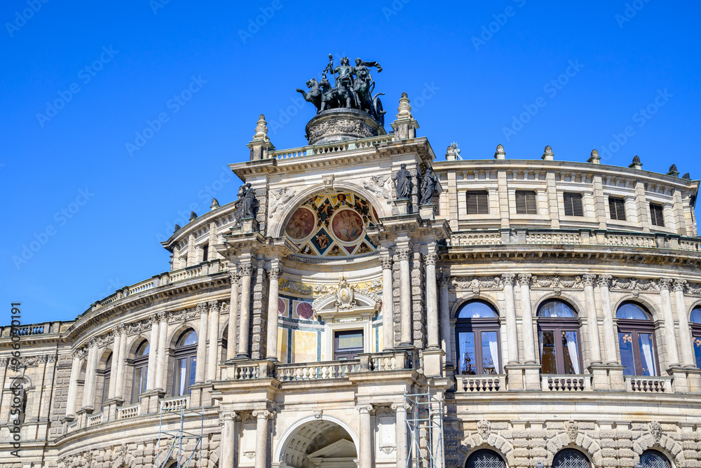 Obraz premium Semperoper opera house and concert hall on the Theaterplatz square in the historic centre of Dresden, Germany
