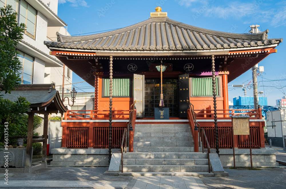 Komagatado Hall, It is a tiny Buddhist temple on a street corner, a short walk from the famous Sensoji Temple in Asakusa and is intimately connected with Sensoji's history
