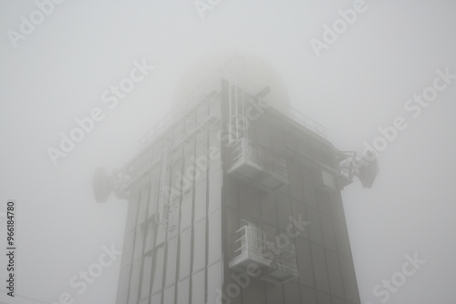 愛媛県久万高原町　真冬の中津明神山　レーダー雨量計 photo