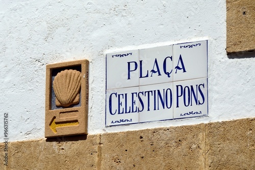 Señal del Camino de Santiago en Jávea/Xàbia, Costa Blanca, provincia de Alicante, Comunidad Valenciana, España.