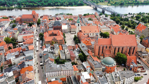 Widok z lotu ptaka na panoramę Torunia photo