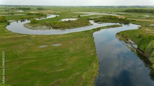 Rozlewiska Narwii. Łomżyński Park Krajobrazowy. Dron