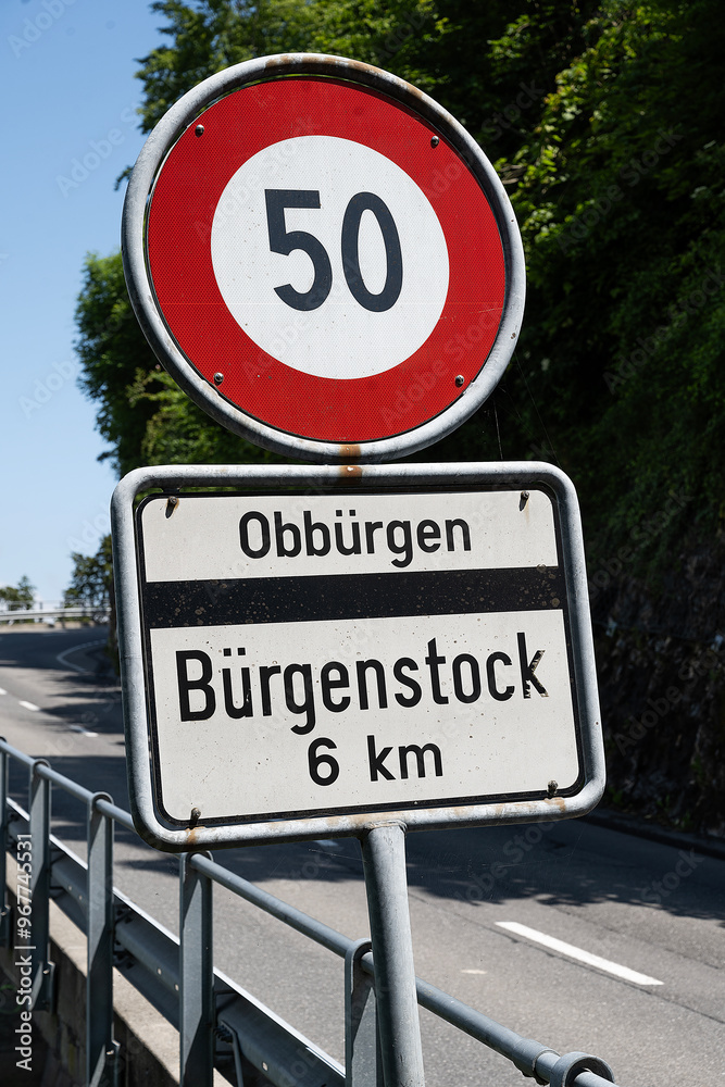 Verkehrstafel zum Bürgenstock, Stansstad, Kanton Nidwalden, Schweiz Verkehrstafel zum Bürgenstock, Stansstad, Kanton Nidwalden, Schweiz