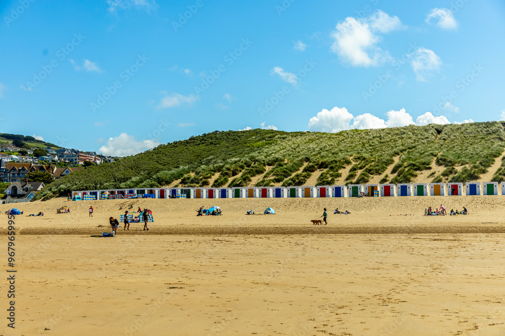 Ein fantastischer Sonnenuntergang an der Küste von North Devon bei Woolacombe - Vereinigtes Königreich Ein fantastischer Sonnenuntergang an der Küste von North Devon bei Woolacombe - Vereinigtes Königreich