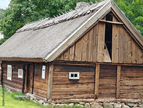 Vászonkép Old vintage wooden house, izba