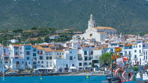 Tableau sur toile Village blanc de Cadaqués en Catalogne, Espagne.