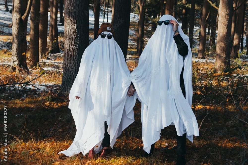Naklejka premium trendy cute ghost friends halloween 