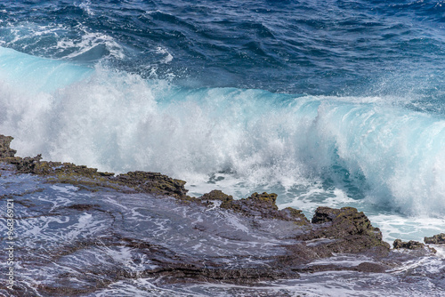 Fototapeta Naklejka Na Ścianę i Meble -  Dramatic Ocean crashing wave Hawaii at Makapu Point