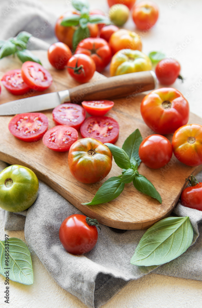 Fresh organic tomatoes Fresh organic tomatoes