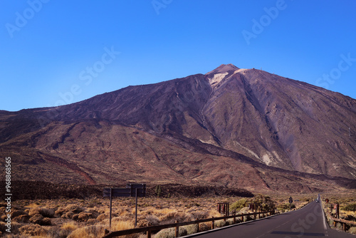 Obraz na płótnie mountain Pico del Teide on Tenerife , Canary Islands, Spain w salonie