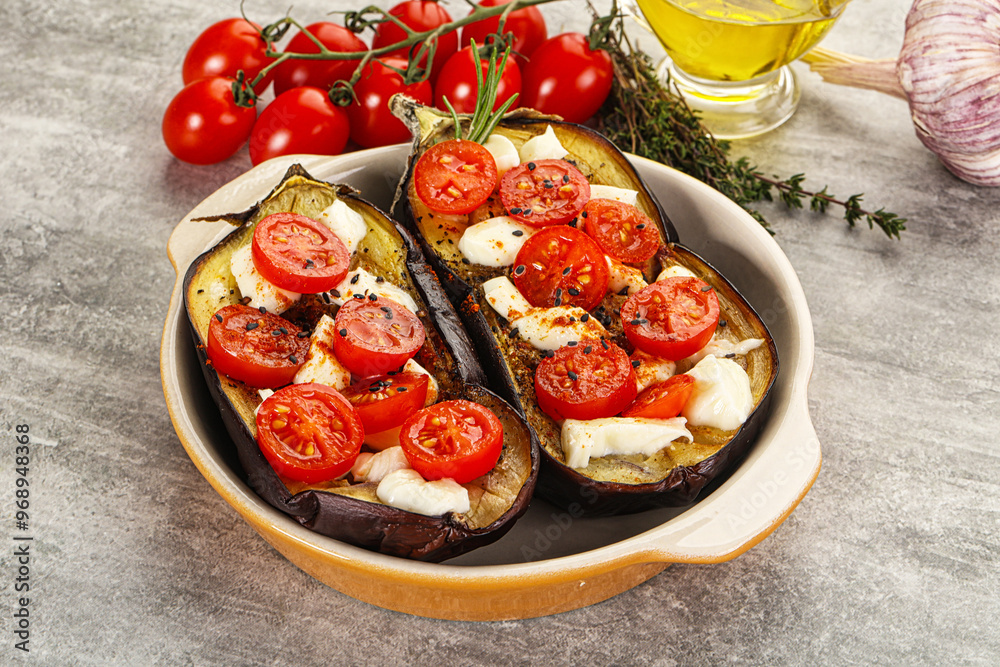 Baked eggplant with cheese and tomato Baked eggplant with cheese and tomato