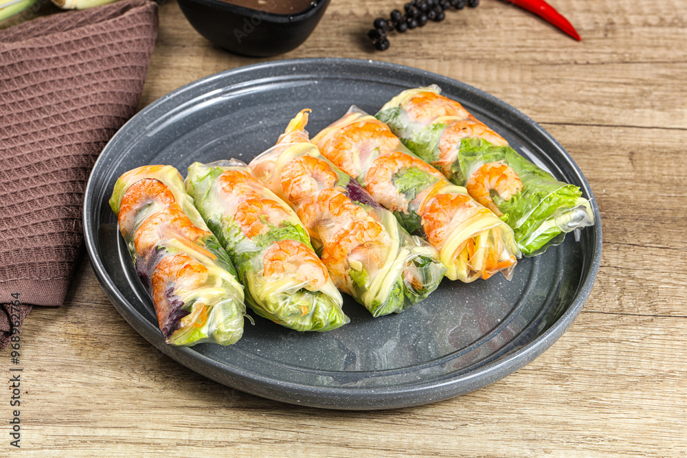 Vietnamese spring roll with prawn and mango Vietnamese spring roll with prawn and mango