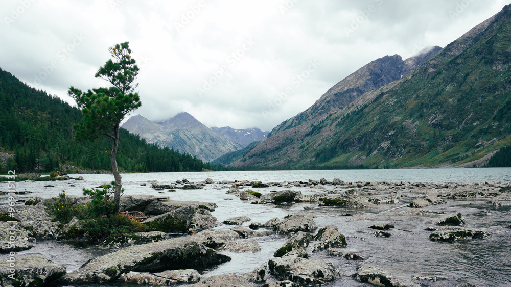 Fototapeta premium Atmospheric photo of a mountain lake