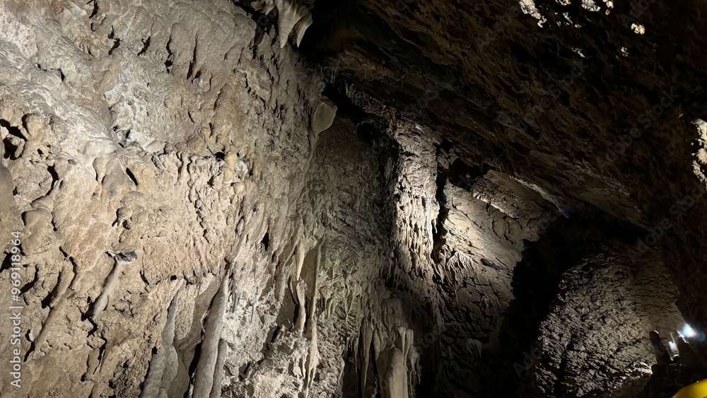 Obraz premium cavern in darkness