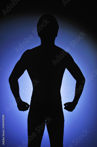 silhoueta de corpo masculino musculoso  photo