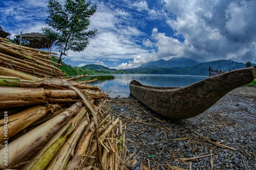 Bild auf Leinwand the charm of talang lake during the day,