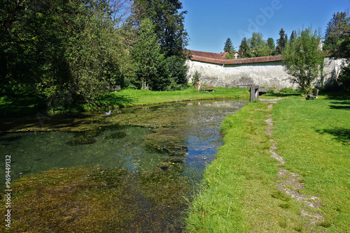 Quelle der Großen Lauter auf der Schwäbischen Alb bei Offenhausen photo