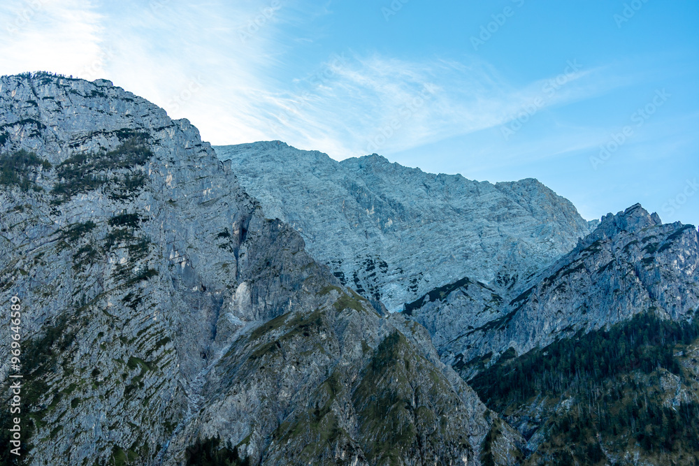 Eine wunderschöne Spätsommer Wanderung durch die Berchtesgadener Alpenlandschaft bis zum Blaueisgletscher - Berchtesgaden - Bayern - Deutschland Eine wunderschöne Spätsommer Wanderung durch die Berchtesgadener Alpenlandschaft bis zum Blaueisgletscher - Berchtesgaden - Bayern - Deutschland