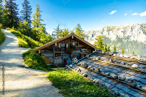 Eine wunderschöne Spätsommer Wanderung durch die Berchtesgadener Alpenlandschaft bis zum Blaueisgletscher - Berchtesgaden - Bayern - Deutschland photo