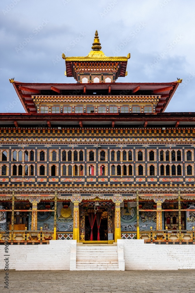 Obraz premium Beautiful Buddhist temple complex inside of the Fortress of the Glorious Religion in Thimphu Bhutan