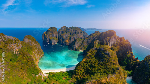 Photos Lagoon Maya Bay , island Ko Phi Phi Leh, Thailand, aerial top view sunset