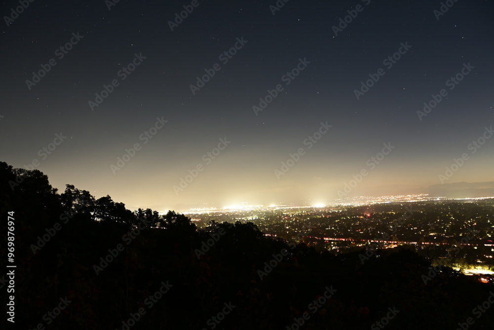 Fototapeta premium sunset over the city