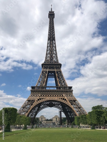 eiffel tower
