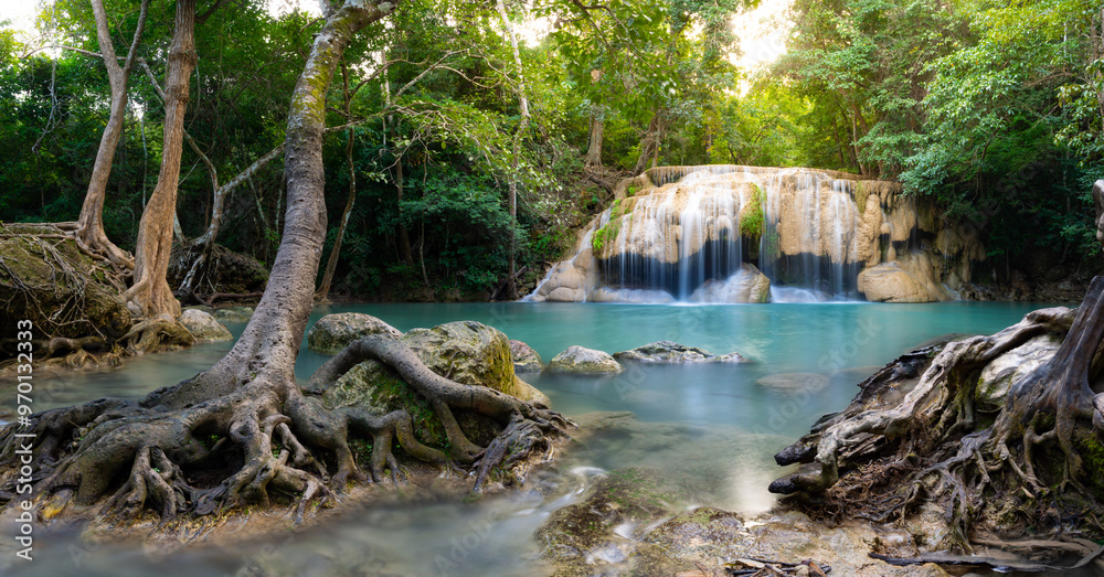 Naklejka premium Arawan water fall in thailand