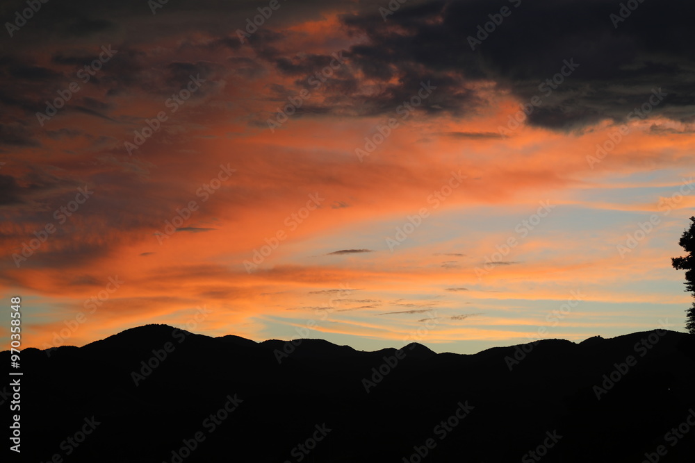 Obraz premium Sunset in the mountains