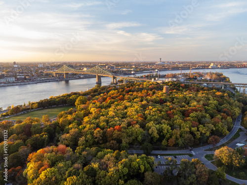 Принти на полотні Aerial view of Jean-Drapeau Park, Saint Helen's Island in autumn sunset time