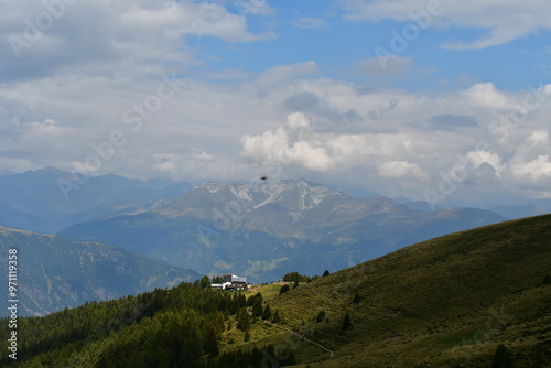 Schöne Landschaft auf dem Hirzer in Südtirol 