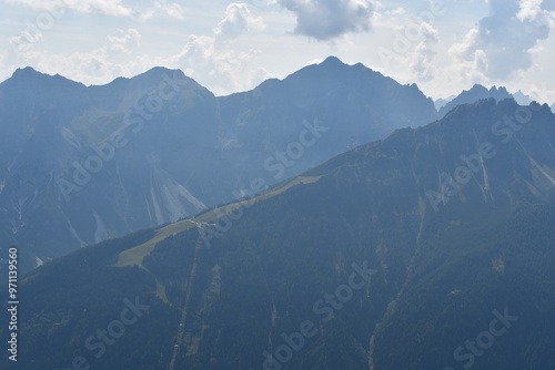 Obraz na płótnie Schöne Landschaft im Stubaital in Tirol w salonie