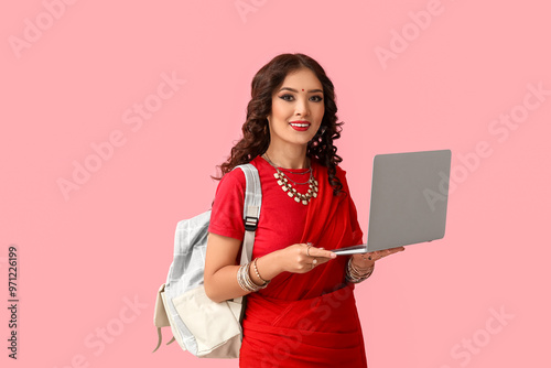 Beautiful Indian woman in s...