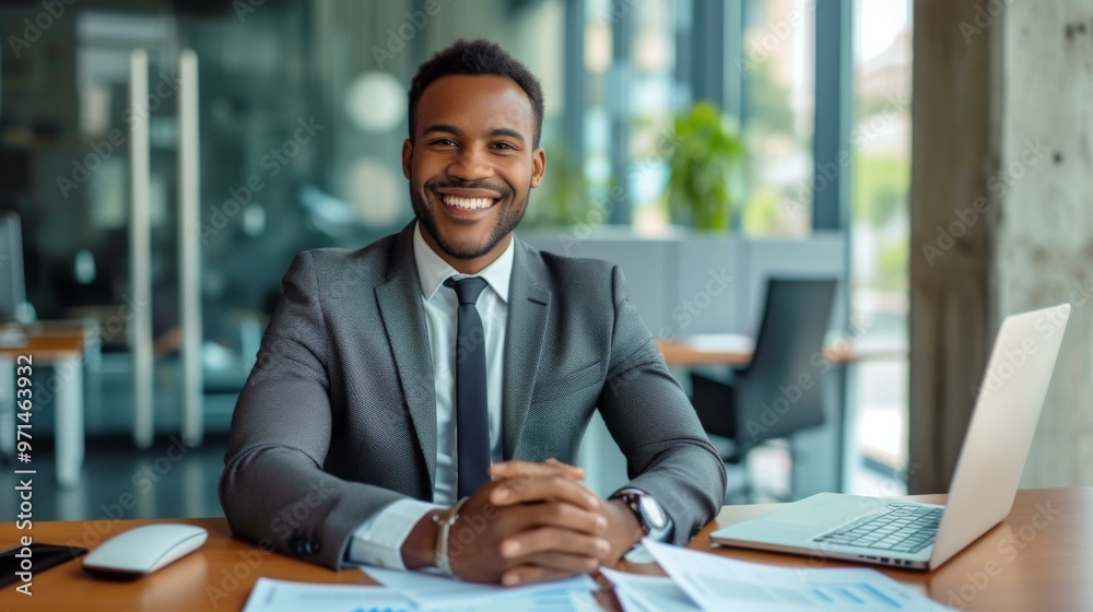 Fototapeta premium Businessman working in office