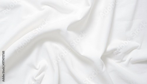 Drapé de Tissu Blanc avec Plis Subtils