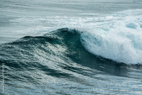 Fototapeta Naklejka Na Ścianę i Meble -  wave of the sea blue break
