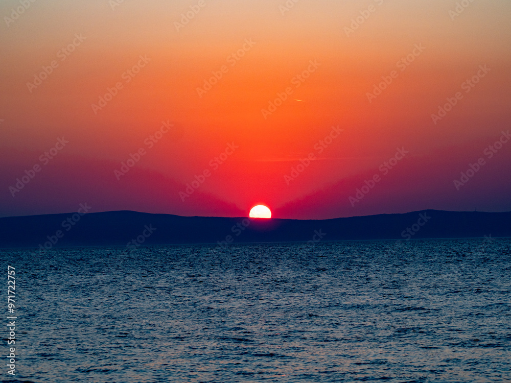Sonnenuntergang an der kroatischen Küste Sonnenuntergang an der kroatischen Küste