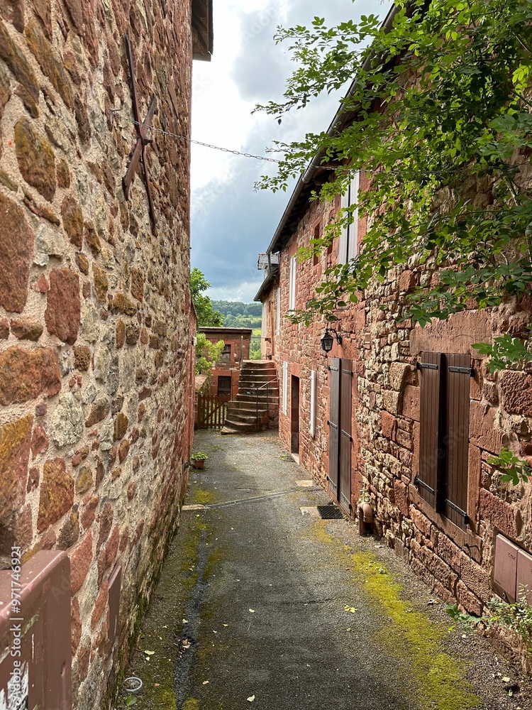 Dans les rues de Collonges-la-rouge