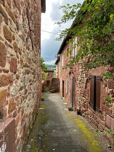Obraz na płótnie Dans les rues de Collonges-la-rouge w salonie
