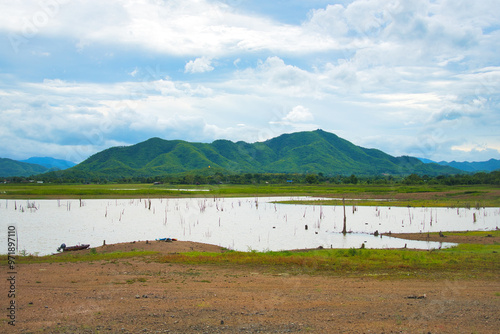 ラムタプーン ダム　スパンブリー・タイ　อ่างเก็บน้ำลำตะเพิน Lam Taphoen Dam at Supan Buri, Thailand photo