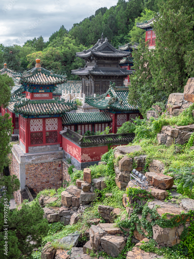 The natural and cultural landscapes in the Summer Palace The natural and cultural landscapes in the Summer Palace
