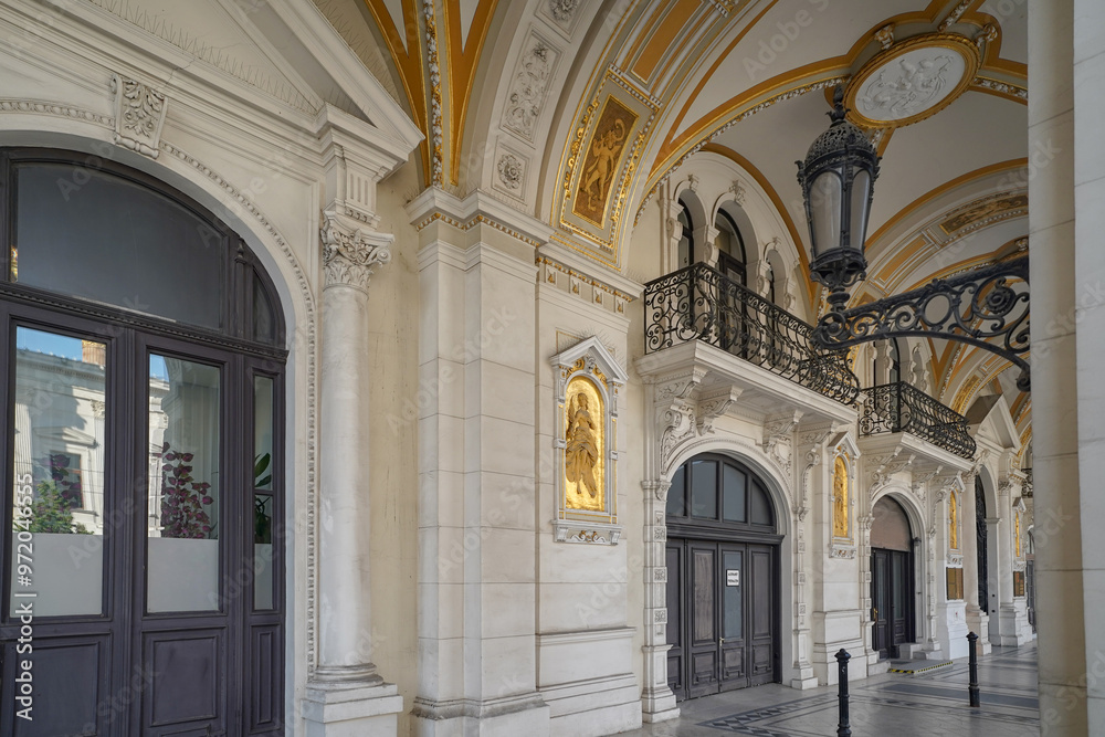 Fototapeta premium beautiful faacdes of Vienna , Austrian architecture