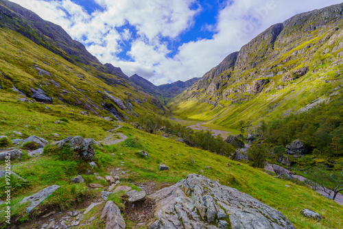 Obraz na płótnie Landscape of the hidden valley, Glencoe, West Highlands w salonie