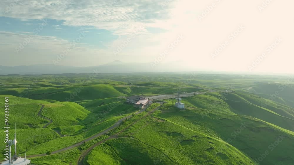 壮大な山嶺の風景 ドローン空撮 壮大な山嶺の風景 ドローン空撮