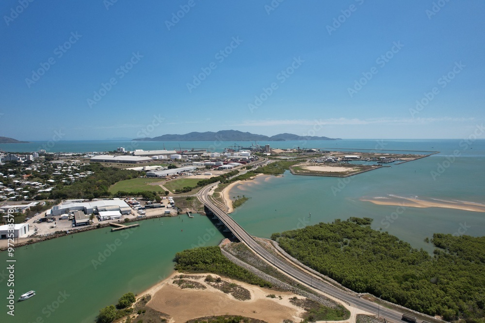 Fototapeta premium Aerial photo of Townsville Queensland Australia