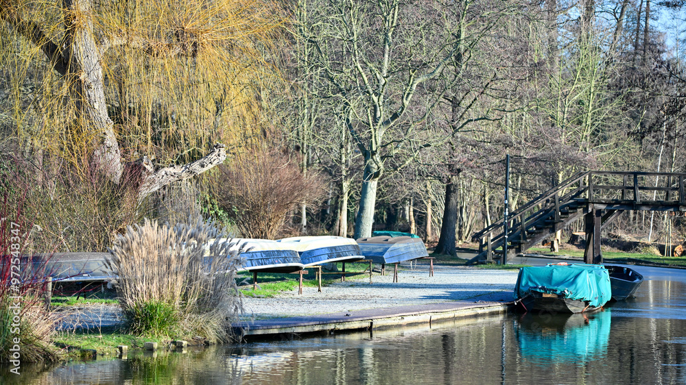 Seenlandschaft am Schwielowsee im Sommer
Seenlandschaft am Schwielowsee im Sommer