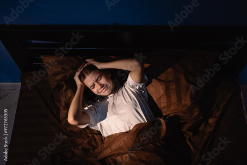 Tablou pe pânză Waking up with a headache