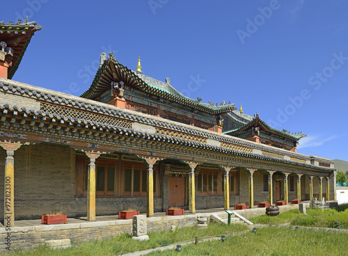 Obraz na płótnie Tsetserleg, also romanized as Cecerleg, Arkhangai, Mongolia - The Zayiin Gegeen Monastery was founded north of the Tamir River near the Bulgan Mountain in 1631. w salonie